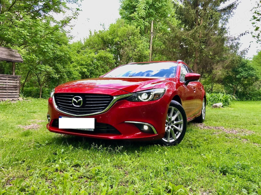 Vând Mazda 4x4 awd