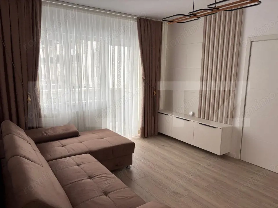 2 camere la cheie, parcare, zona Terra!