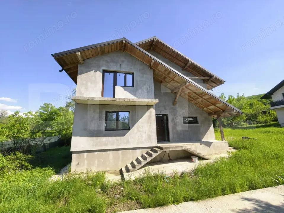 Casa individuala 162 mp utili, 440 mp teren,  Barnova 