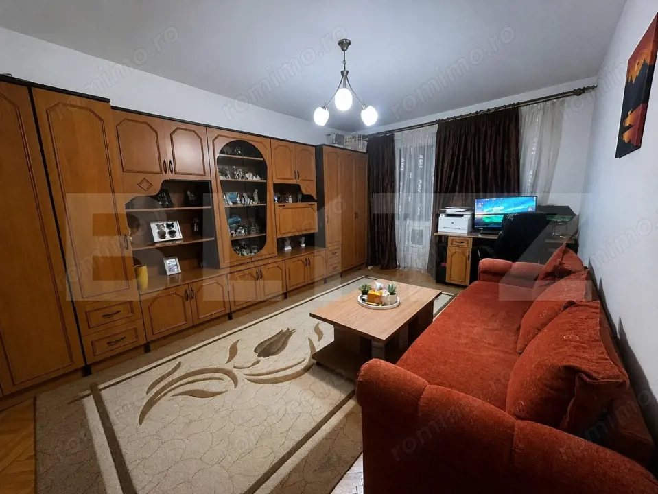 APARTAMENT CU 2 CAMERE, 54 MP, ZONA UNIRII