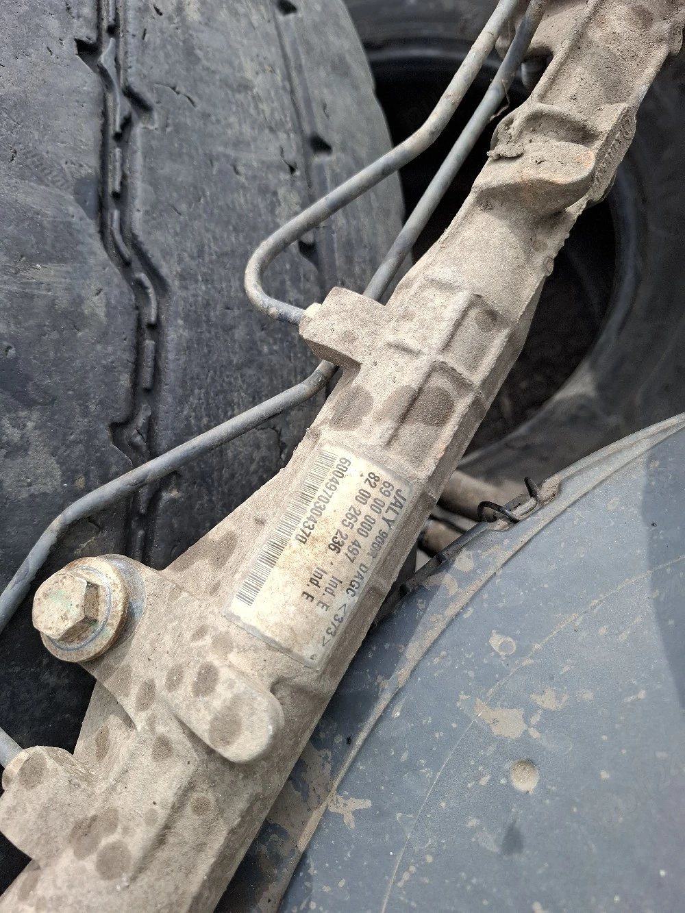 vand caseta directie +pompa servo +borcanas dacia logan motor 1.4 benzina an 2005 