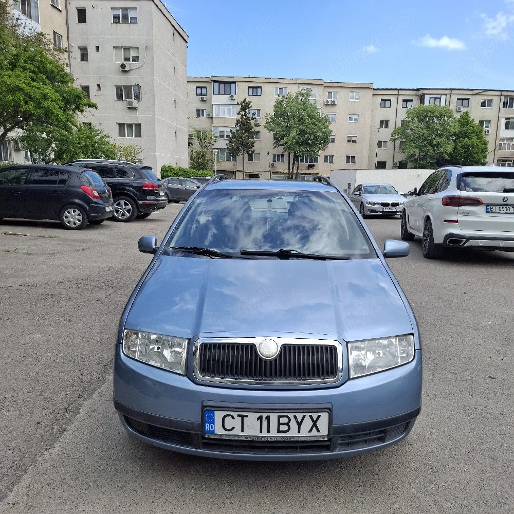 vând skoda fabia din 2008