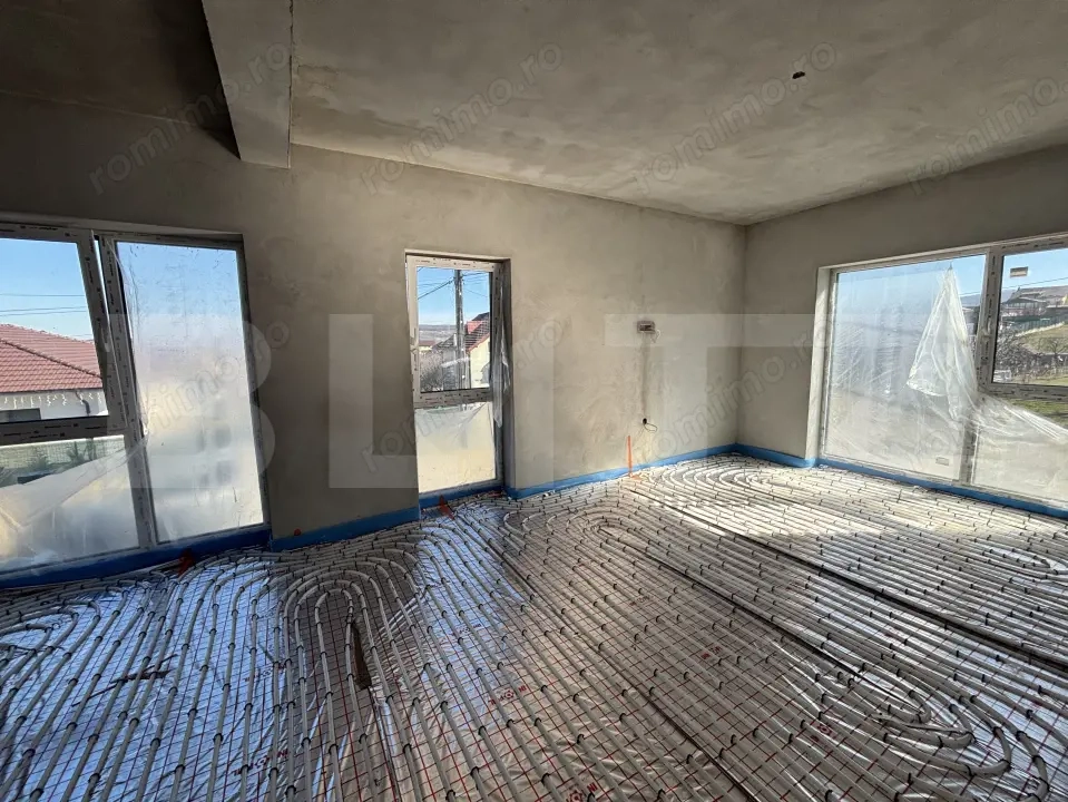 Casa tip Duplex P+E, de vanzare