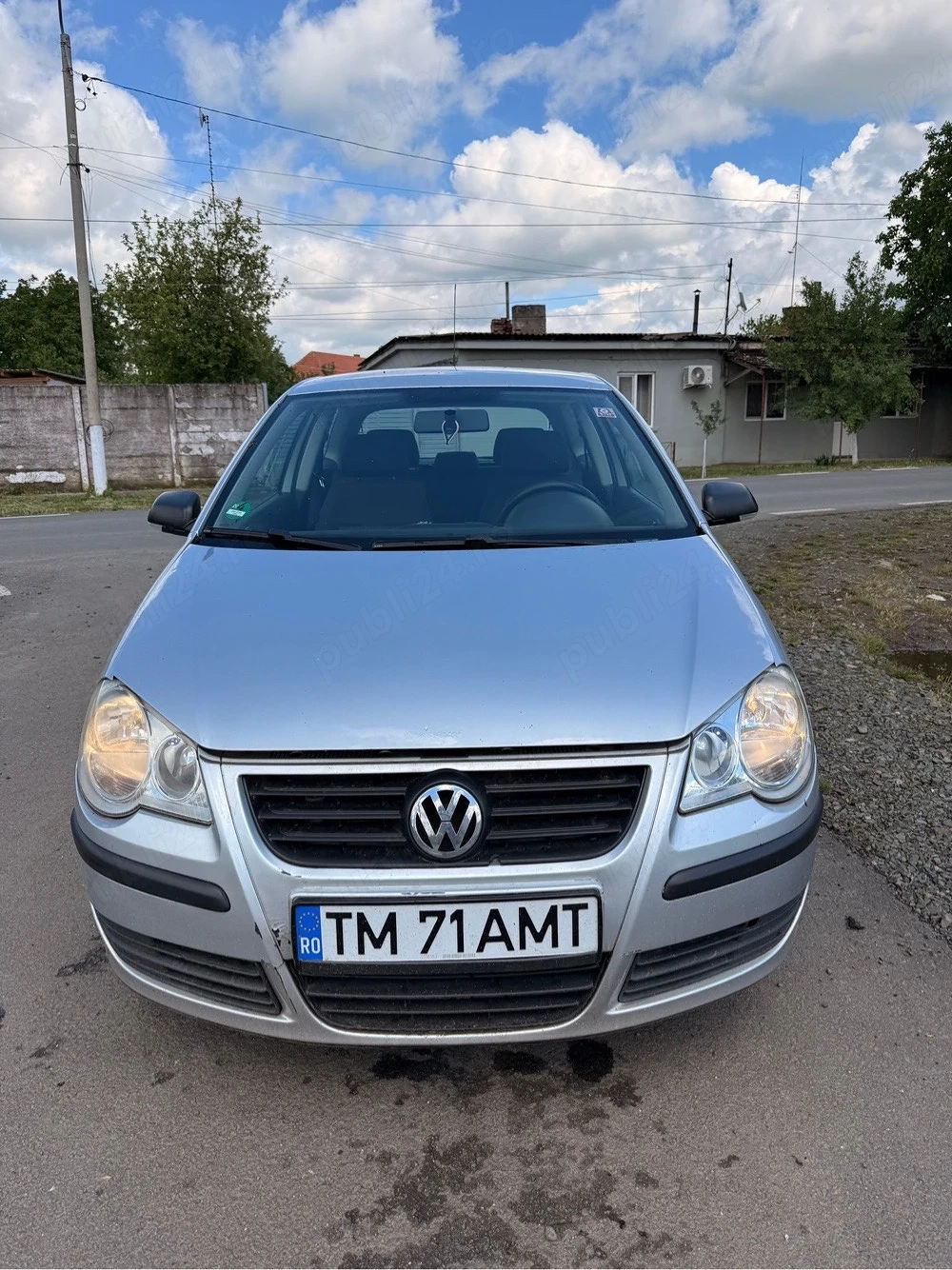 Volkswagen Polo 1.2 Benzină   2007   Înmatriculată   Economică