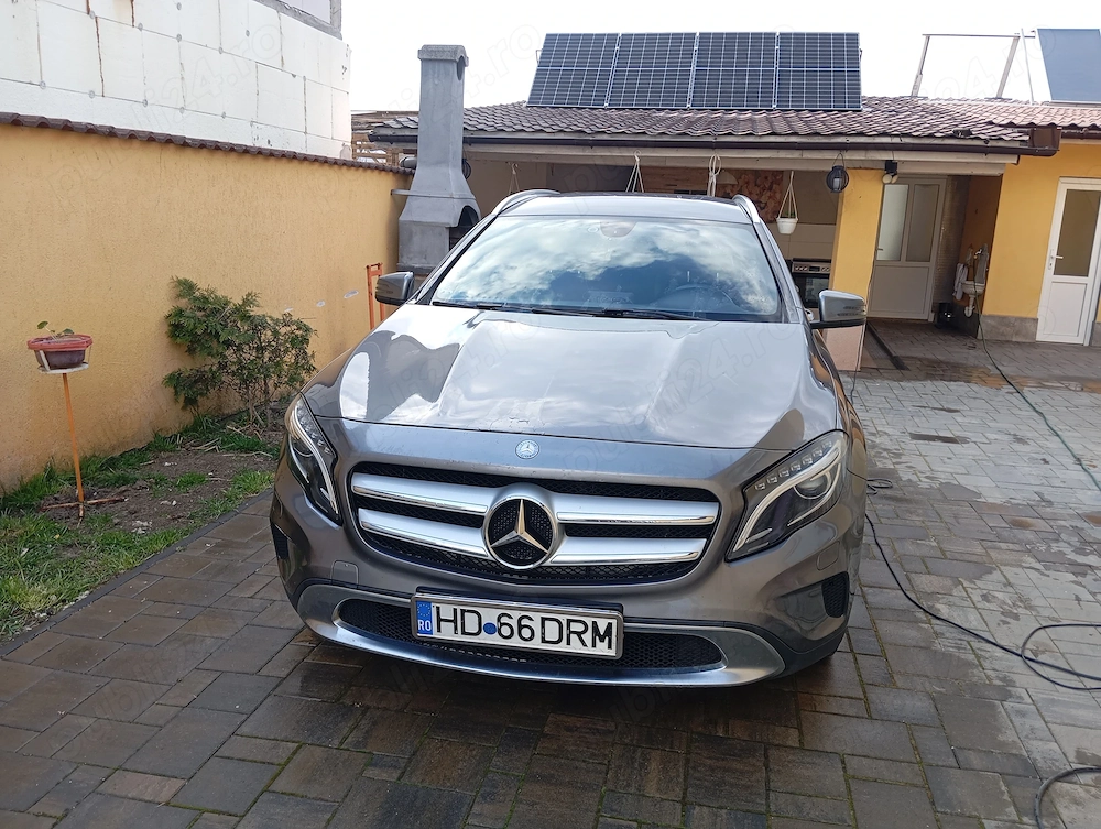 Mercedes  Benz GLA 