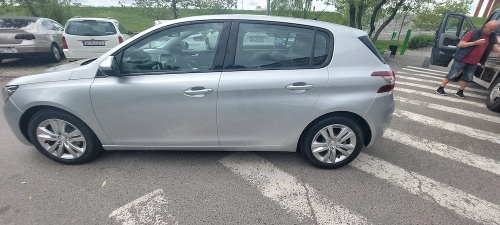 Vanzare Peugeot 308 II Active 1,2 Pure Tech.