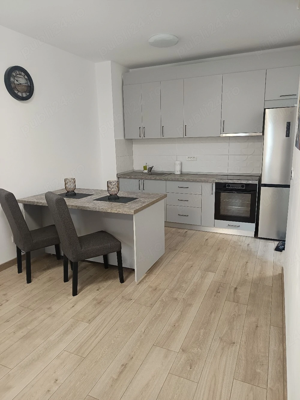 Închiriez apartament in regim hotelier 