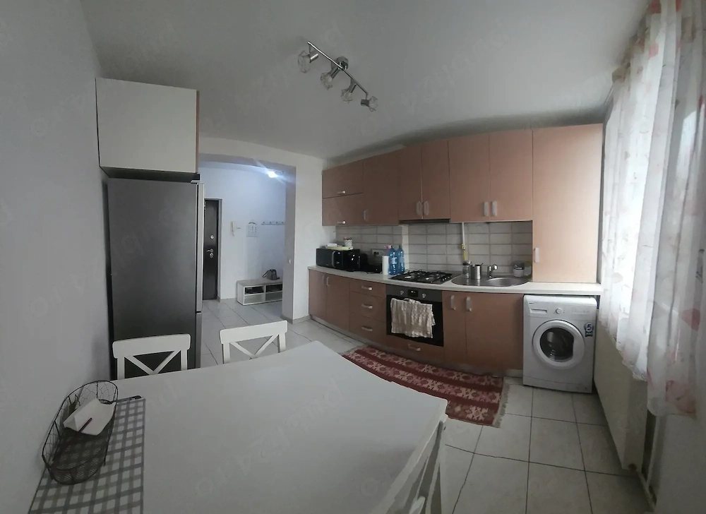 Apartament zona centrala, decomandat