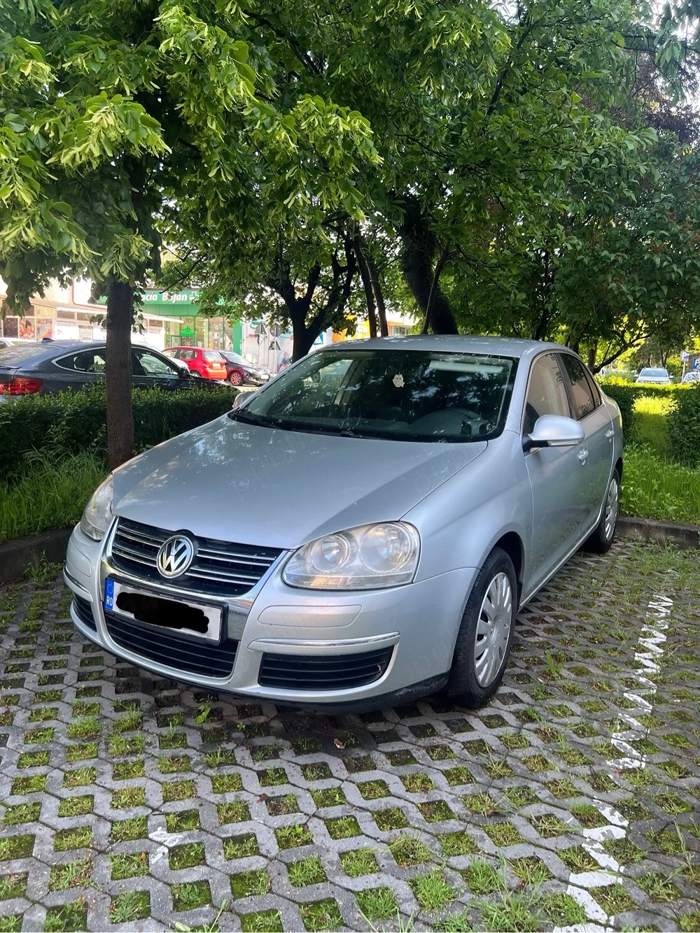 Volkswagen Jetta 1.6 Benzină 