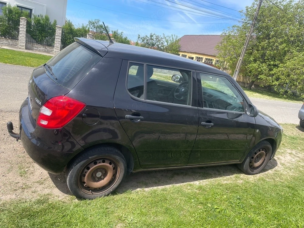 Vând skoda fabia 