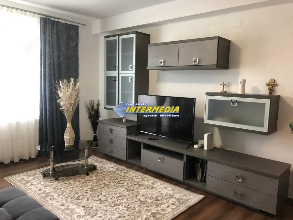 Apartament 3 camere 92 mp. Scara Interioara 2bai 2 bl. mobilat utilat complet