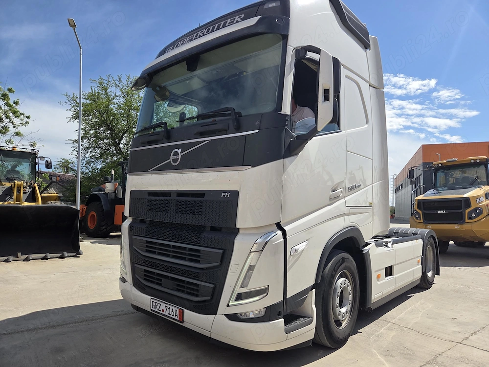 Autotractor Volvo FH12, 2 km
