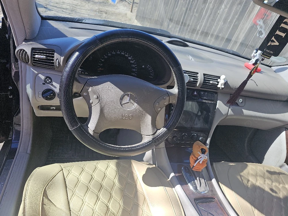 vand mercedes c220 2003