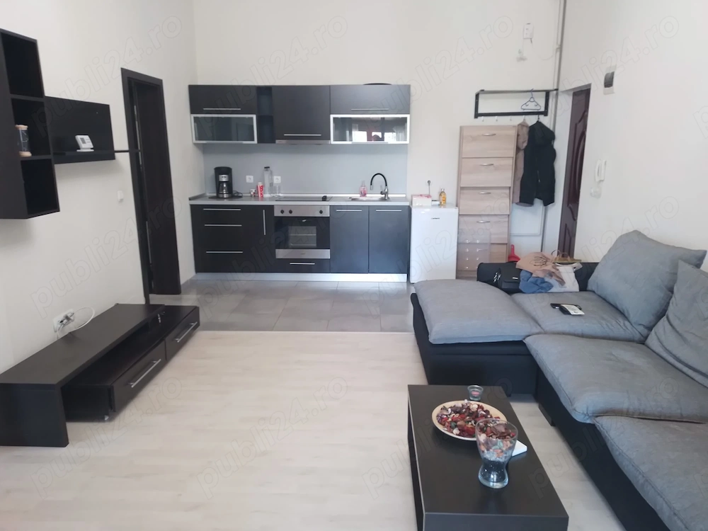Persoana fizica închiriez apartament cu 2 camere urgent 