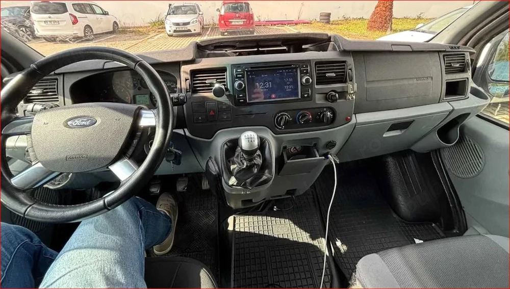 Ford Transit 2011