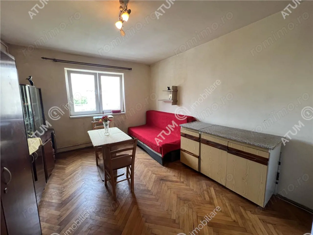 Garsoniera situata la etajul intermediar 2 in zona Lazaret din Sibiu