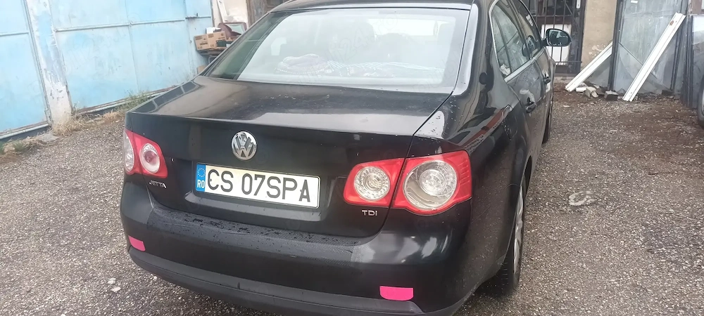Vând jetta 2026 1.9 tdi diesel 2500 euro 315000 km