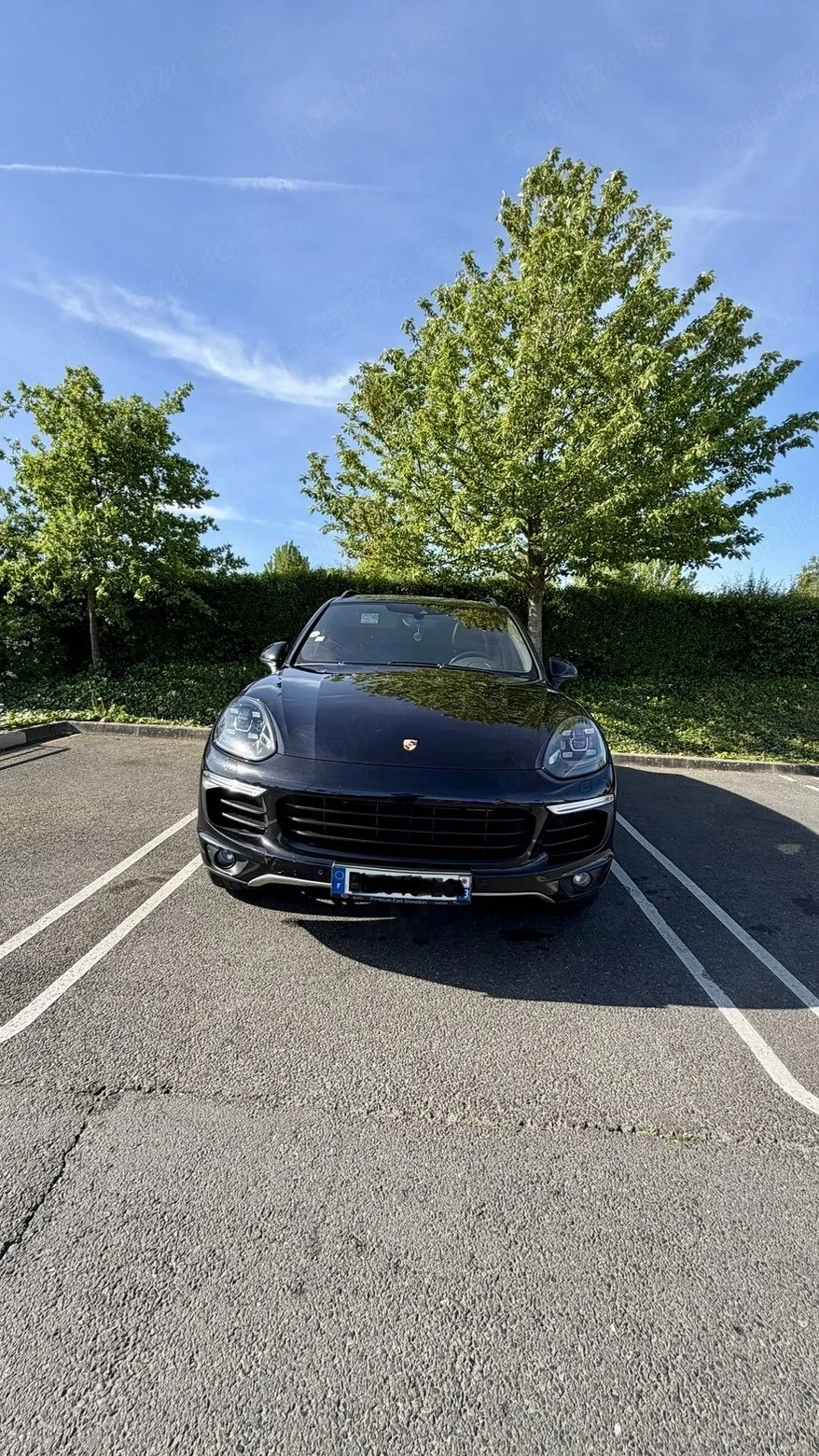 IVând Porsche cayenne