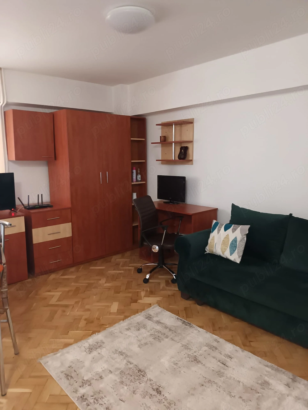 Agentie inchiriem garsoniera Ultracentral-Hotel Ramada ,Vasile Conta mobilat,Centrala,AC,libera