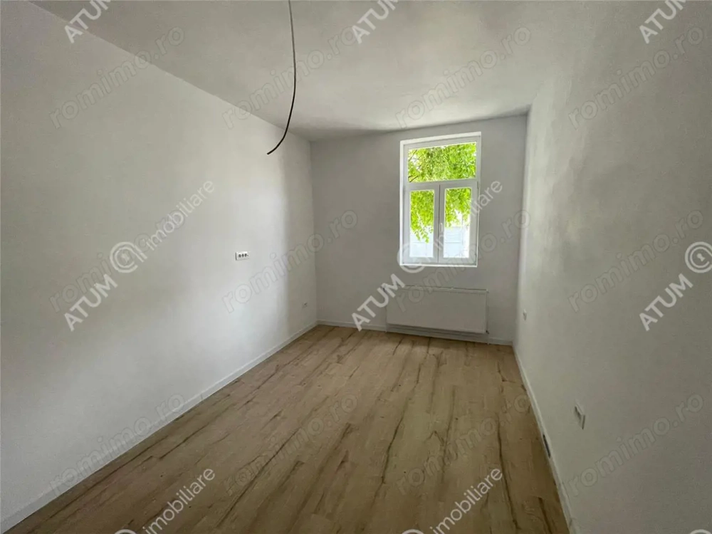 Apartament 2 camere pivnita curte comuna Piata Cluj Sibiu