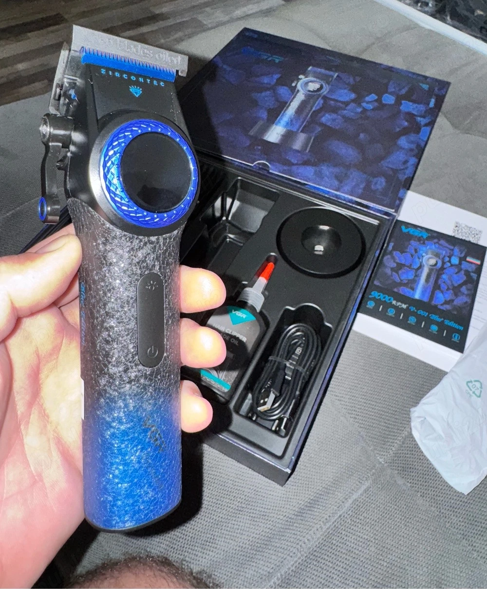 Masina de tuns VGR V-001 Blue Edition Premium