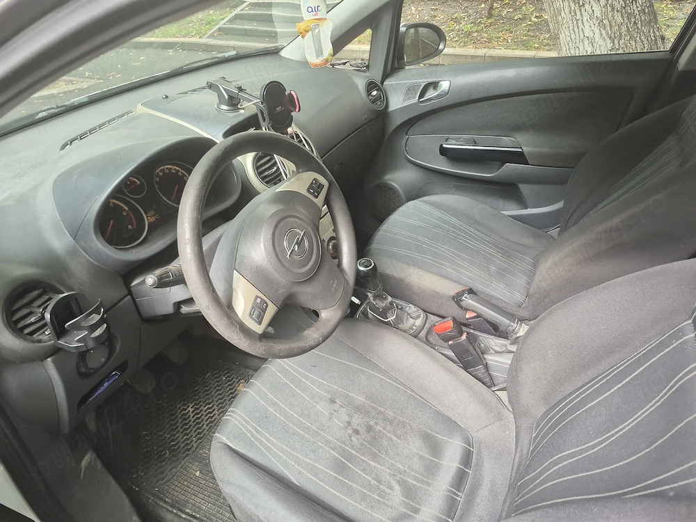 Opel corsa 1.3 dizel an 2008