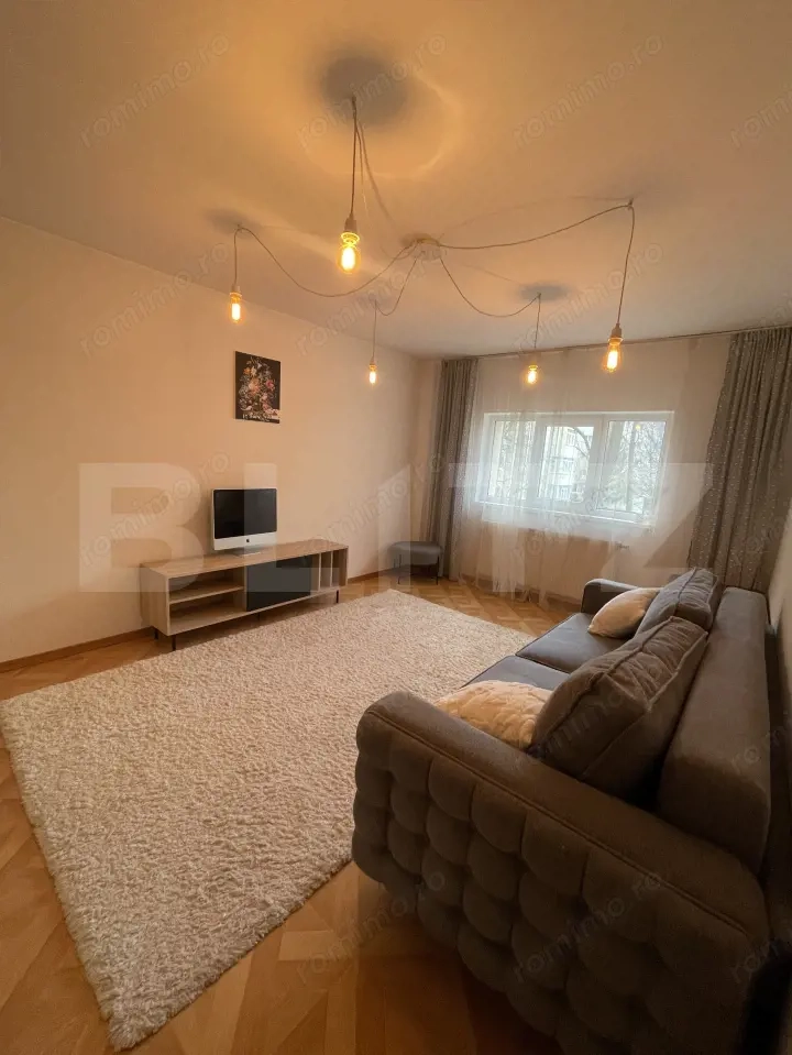 Apartament cu 3 camere, 67 mp, etaj 1 - zona Obcini