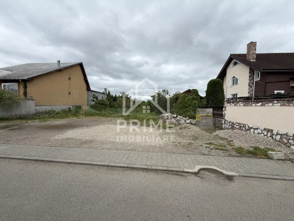 Teren Intravilan | 2.200 MP | TOATE UTILITĂȚILE | ZONA CETATE |