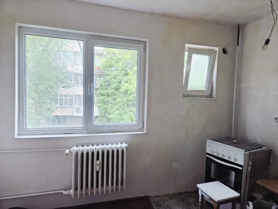 2 cam Tatarasi, etaj 2, zona linistita