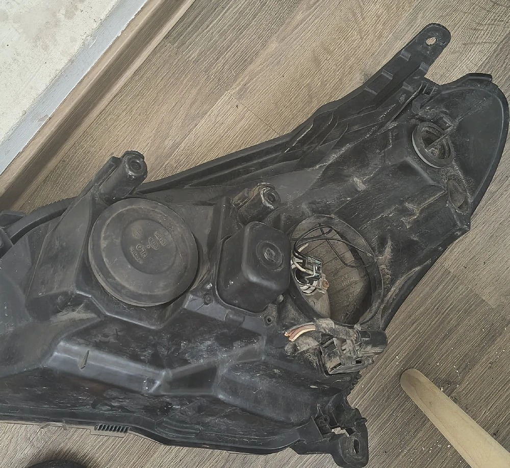 vand faruri Opel Astra h 2004/2010