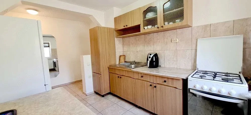 Apartament 3 camere confort 1 etaj 2 cu centrala Girocului langa parc