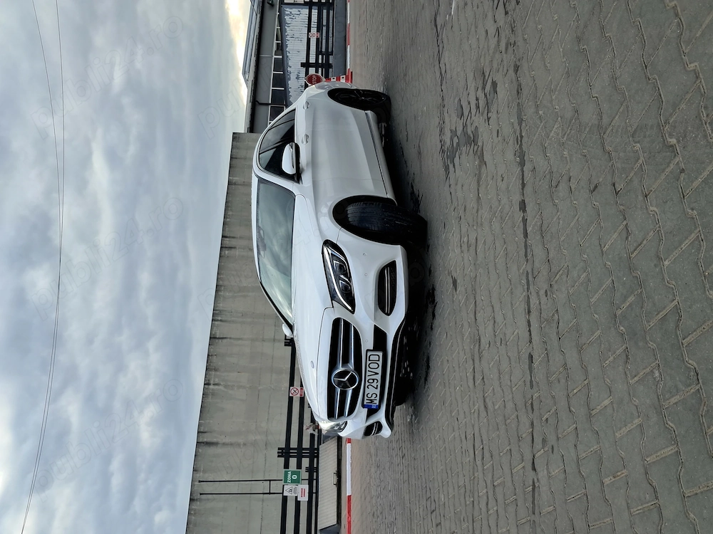 Vând Mercedes C Class 220000 km,ofer la cerere raportul...