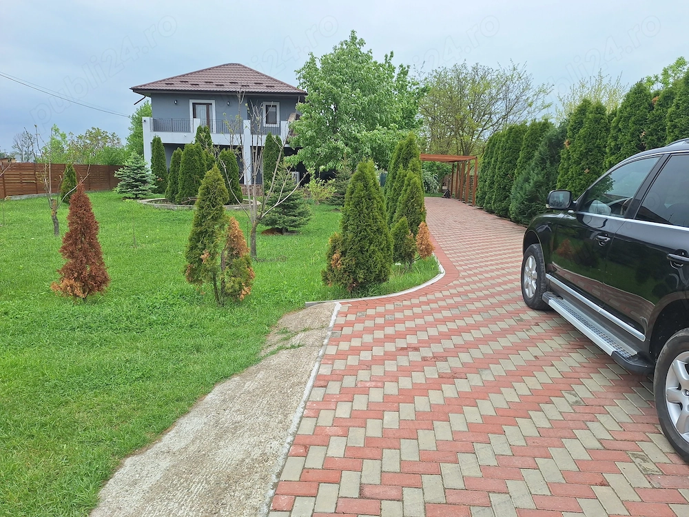 Vând casă Sculeni Iași