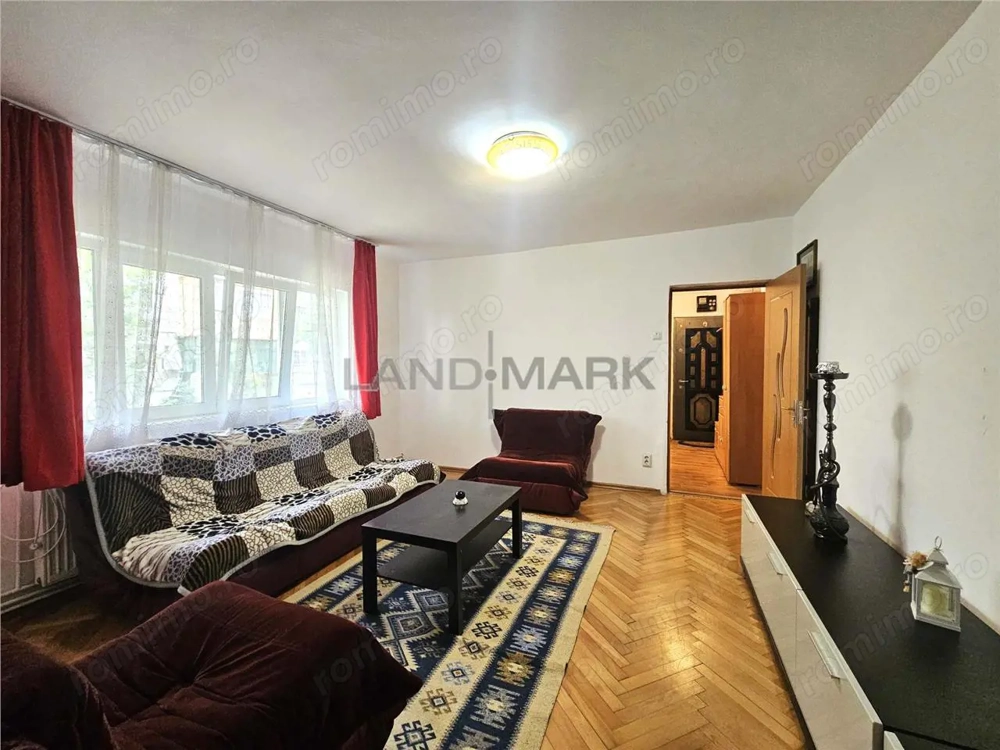 Apartament 2 camere de vanzare in zona Dambovita
