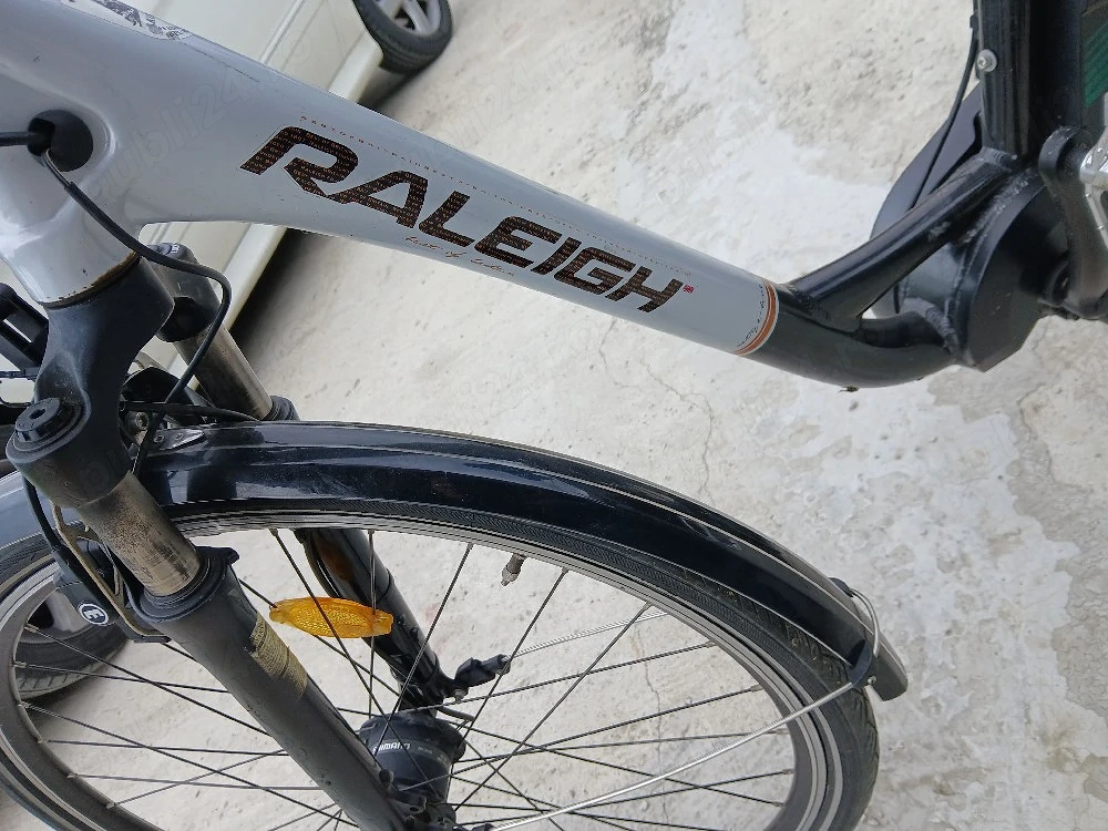 se vinde bicicleta electrica 