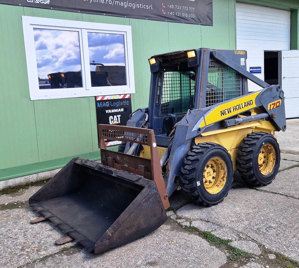 mini incarcator New Holland S170