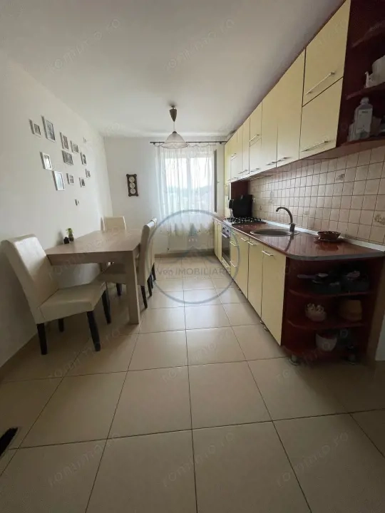  Apartament 3 camere | etaj 3/4 | bloc reabilitat | 74 mp utili- Central 
