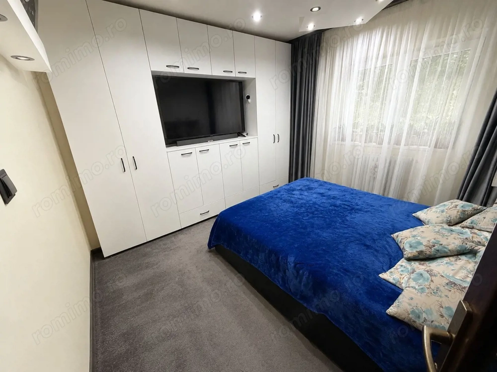 Apartament 2 camere, etaj 1 - zona Cetate
