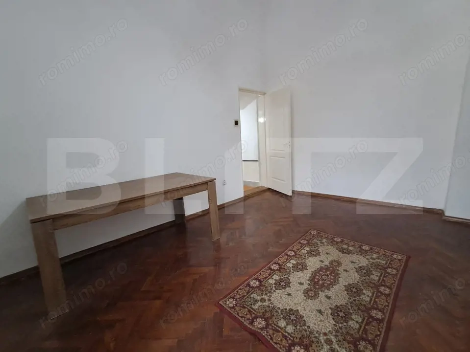 Garsonieră de vânzare – 40 mp, parter, zonă centrală