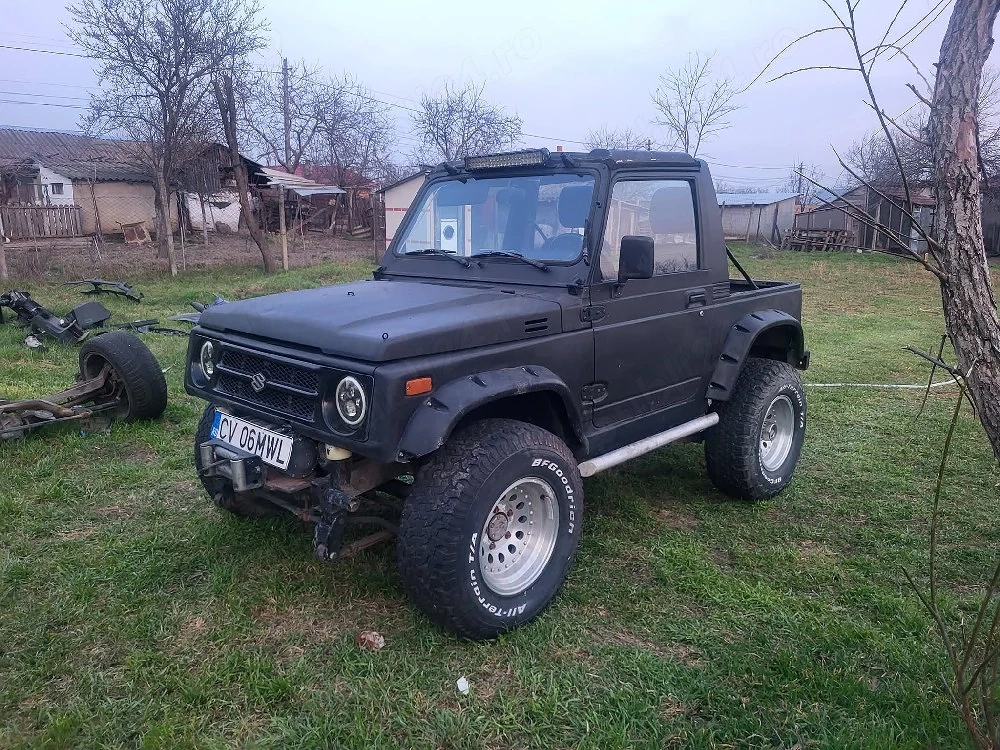 Dezmembrez Suzuki Samurai 