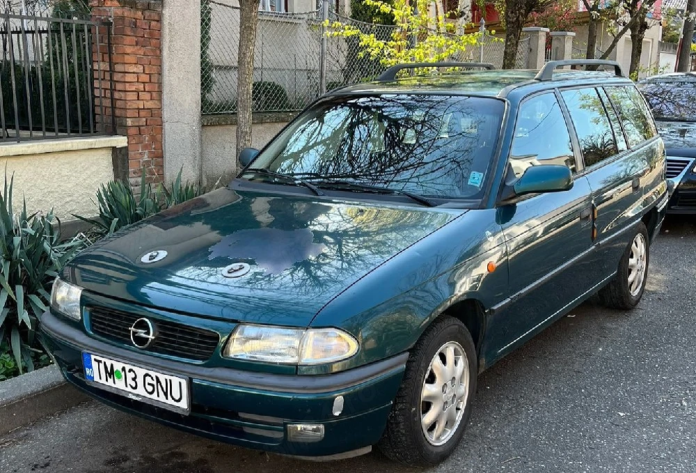 Opel Astra F