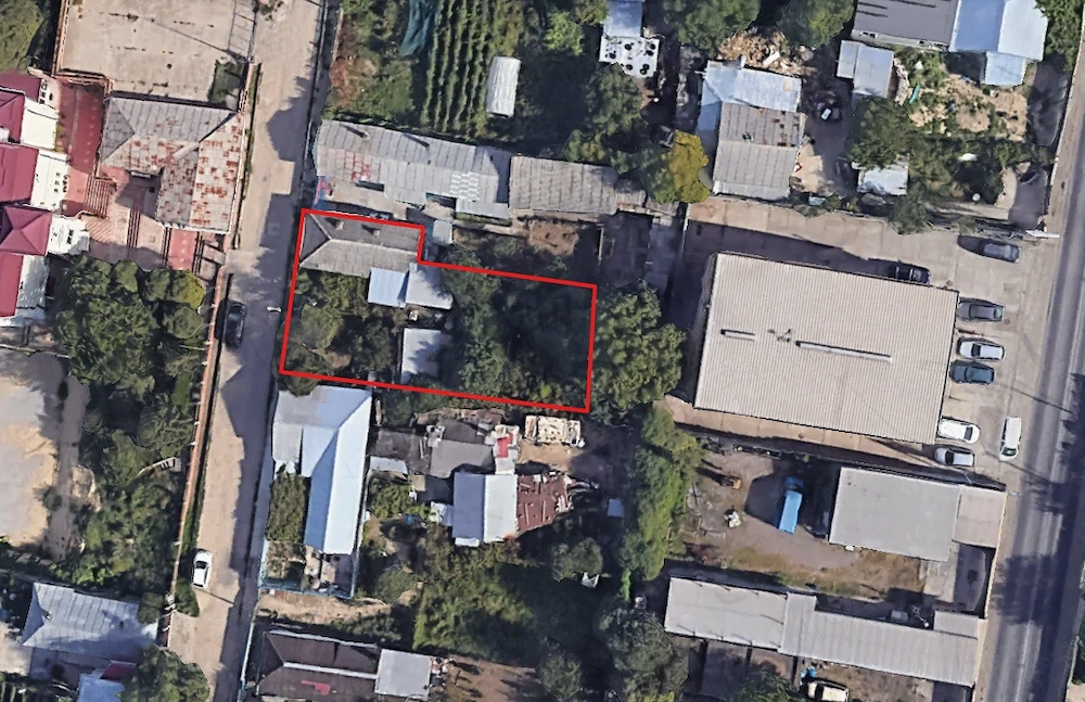 Vand teren cu casa batraneasca in Galati