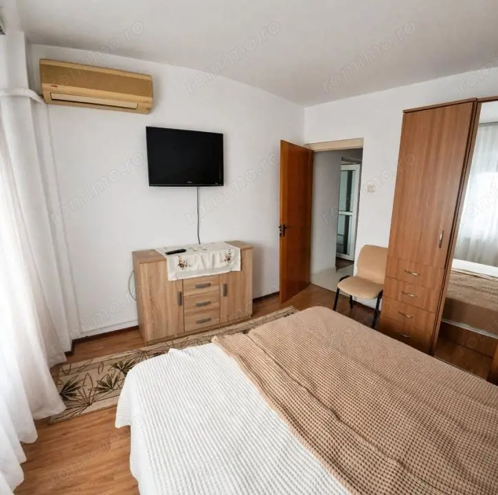 Apartament 3 Camere Panduri | 2 Bai | Balcon | 7 minute metrou 