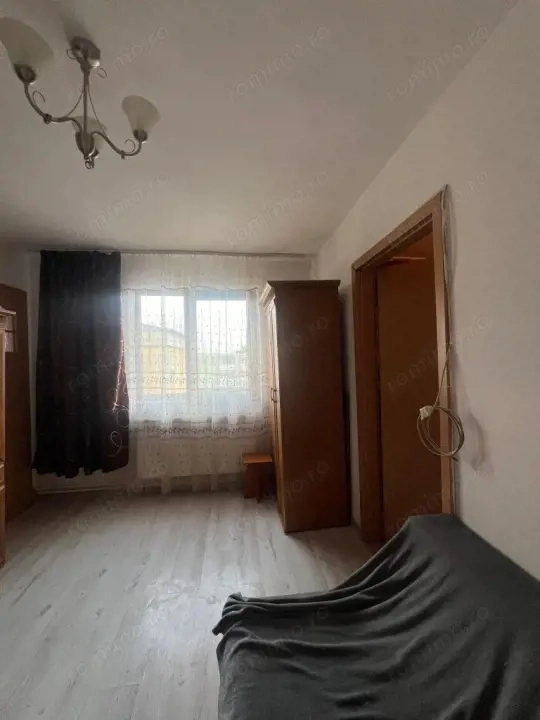 Apartament 2 camere de vânzare – Filiași, Dolj
