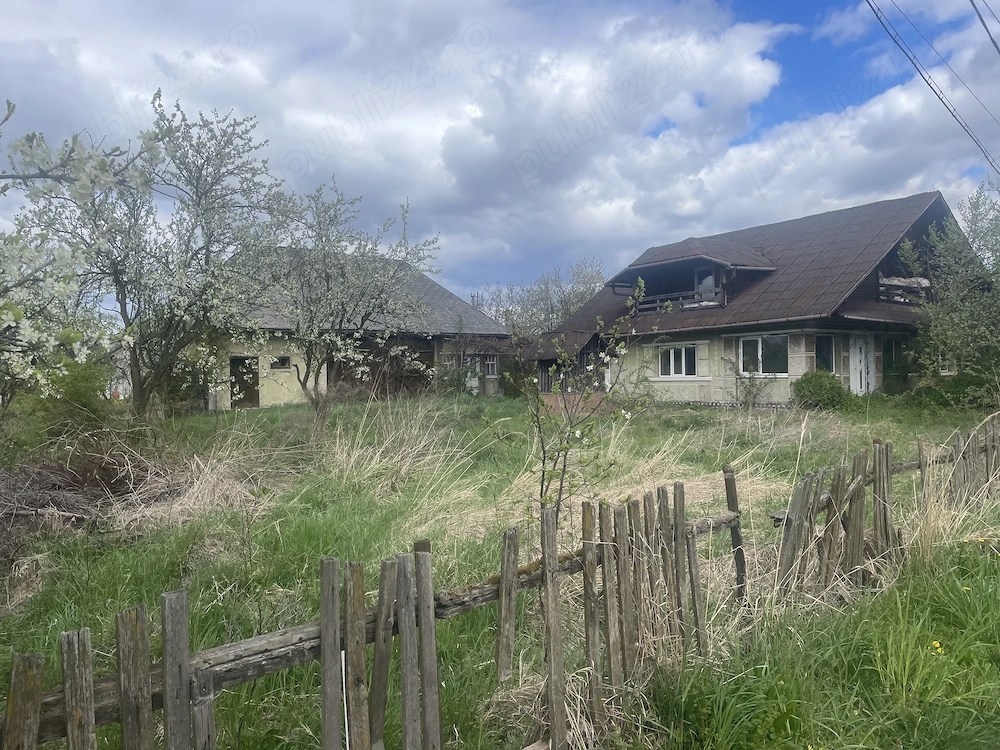 Ardusat, casa de renovat, anexe, teren 17 ari, pret 42000 euro negociabil
