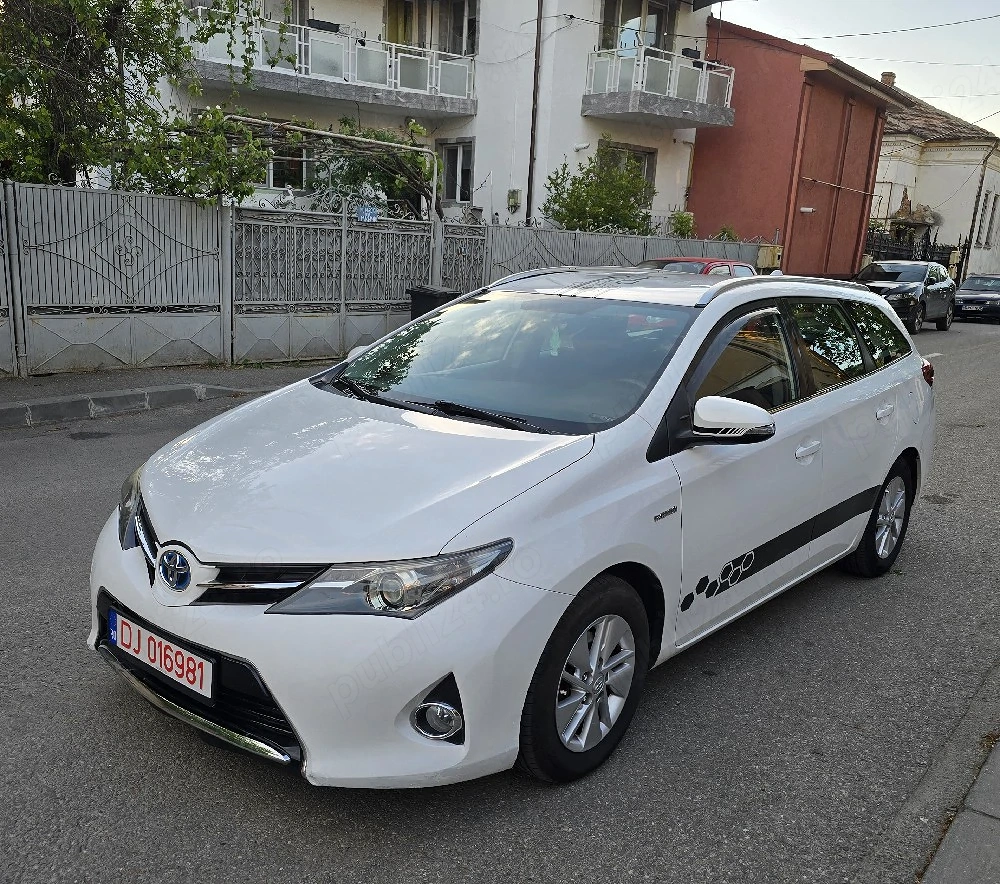 Toyota Hybrid Cutie Automata 1.8 benzina Camera Senzori Clima