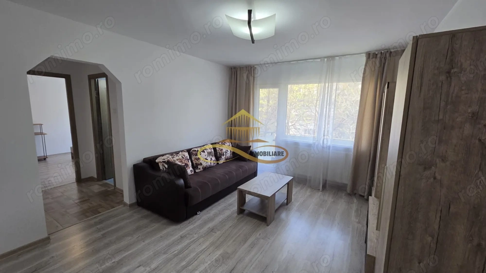 Apartament de vanzare 2 camere semidecomandat Aviatori Bacau.