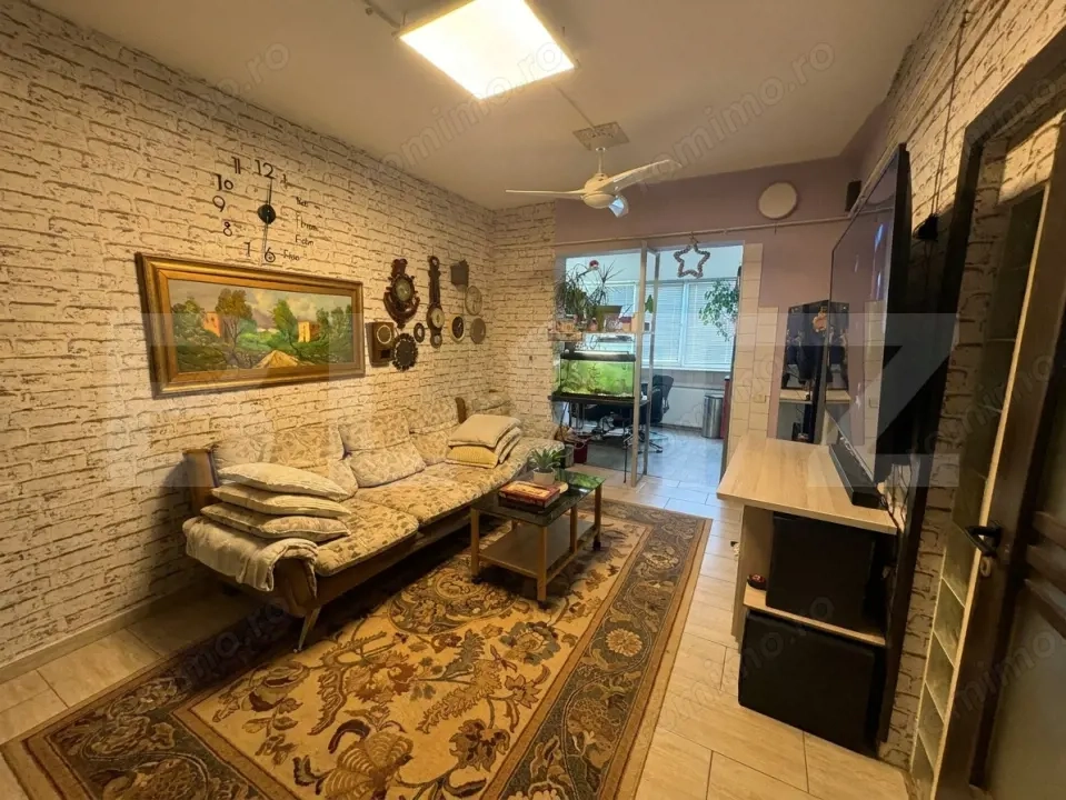 Apartament 4 camere, 115 mp - zona Zăvoi