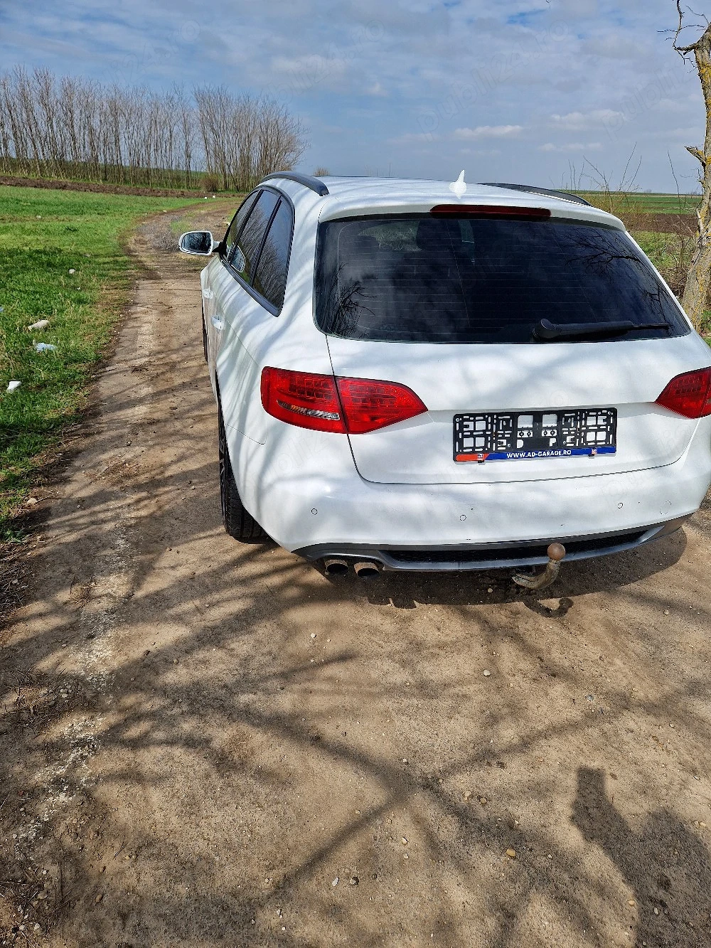 vând audi a4b8