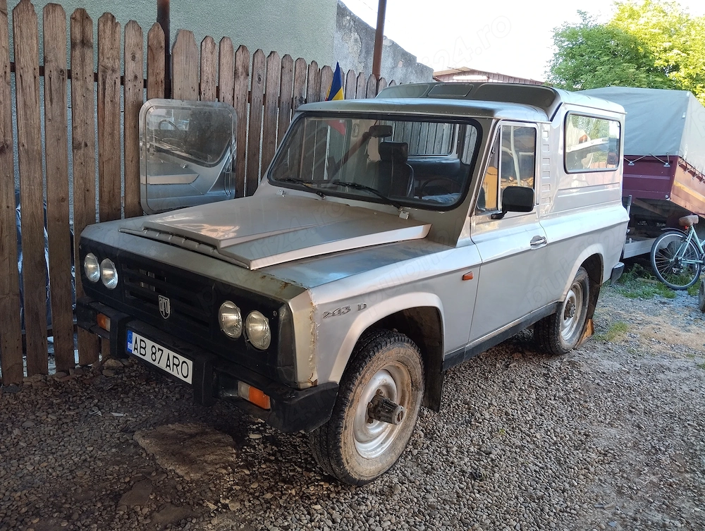 Vînd Aro 243